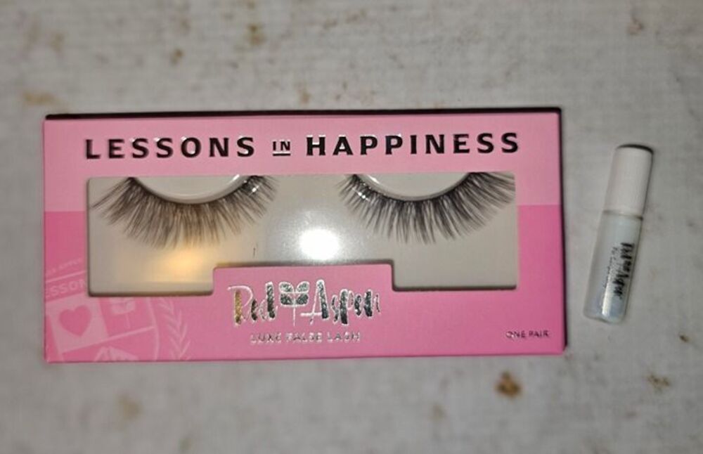 Red Aspen Silk Lashes – Lessons in Happiness – NEW